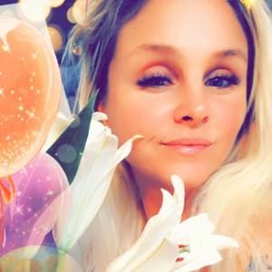 Meet your Posher, Sasha